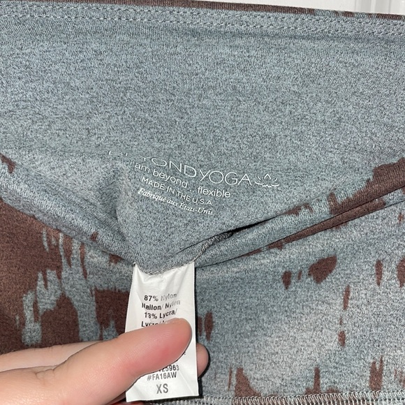 Beyond Yoga High Waisted Leggings Gray Brown XS - Picture 4 of 8